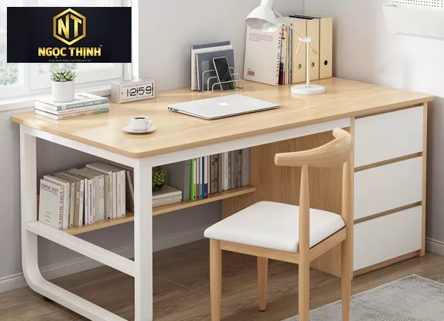 Bàn làm việc tại nhà có thiết kế sang trọng tại Phước Thiền